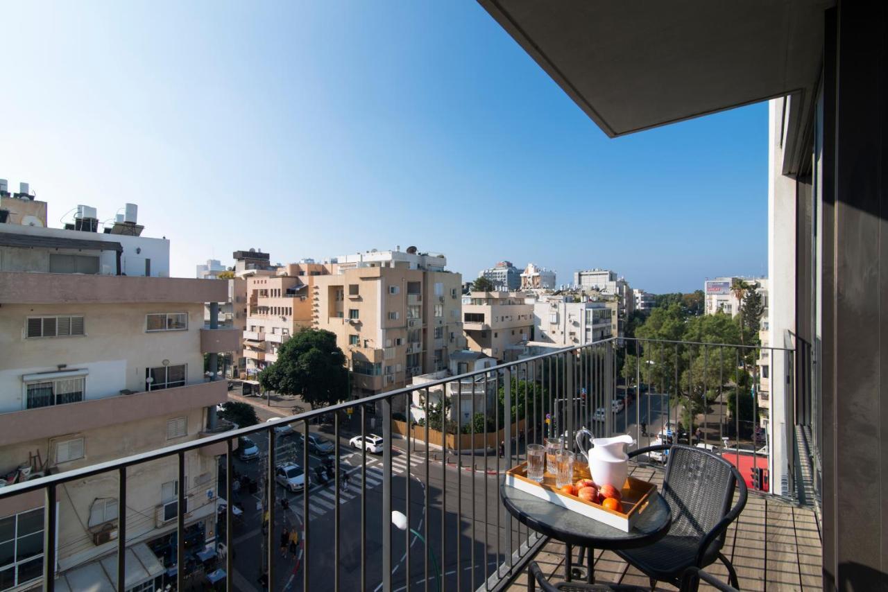 Hilton Bay Apartment With The Shelter Tel Aviv Buitenkant foto
